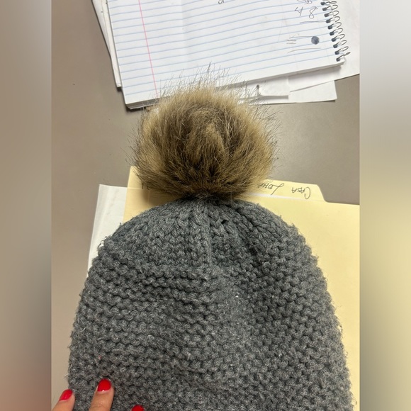 UGG Women's Grey Hat - Picture 4 of 7